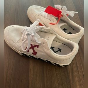 Off-White c/o Virgil Abloh Men’s sneakers size EU 41 👟💨👽